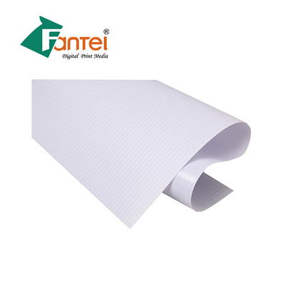 300dx500d는 라미네이트된 PVC 프론트릿 최고 440GSM 18X12 브릴리언트형을 뜨겁게 합니다